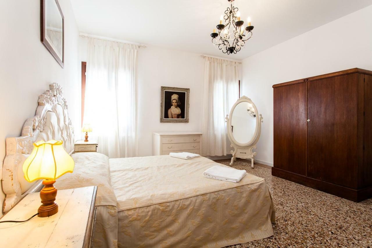 Prince Apartments Apartament