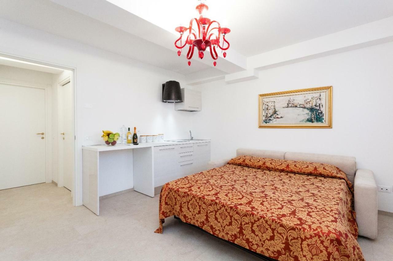 Apartament Prince Apartments *